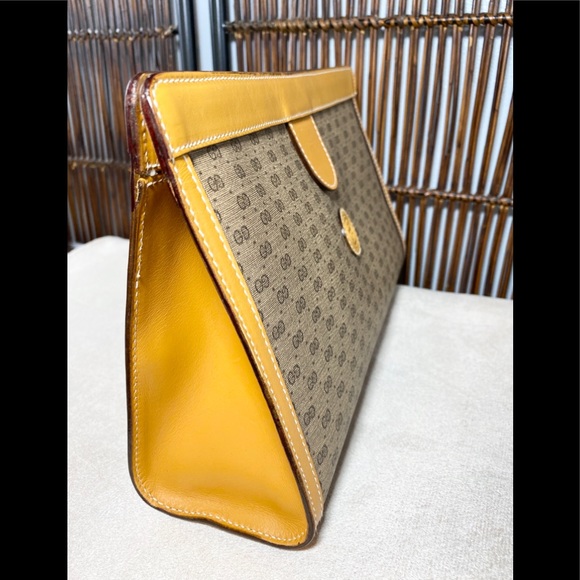Gucci bag, Gucci Supreme, Gucci Clutch, Pristine Condition, Classy Clutch - Picture 3 of 16